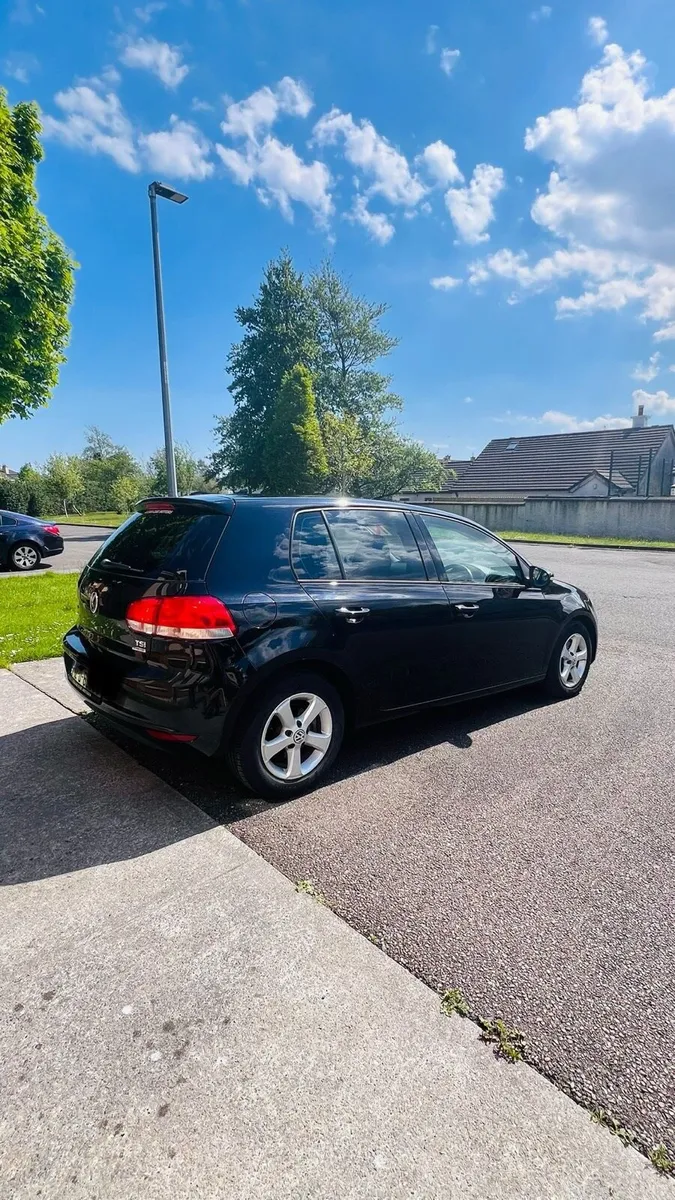 Car - Image 4