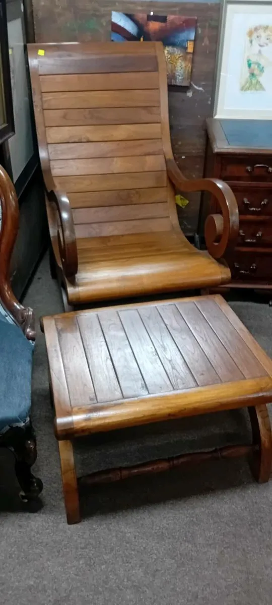 Modern Oversized Deck Chair And Stool - Image 1