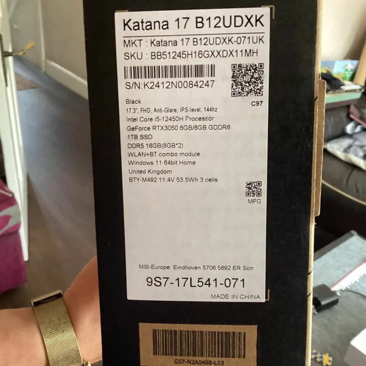MSI KATANA 17 B12UXK gaming laptop, 17.3 inches - Image 2