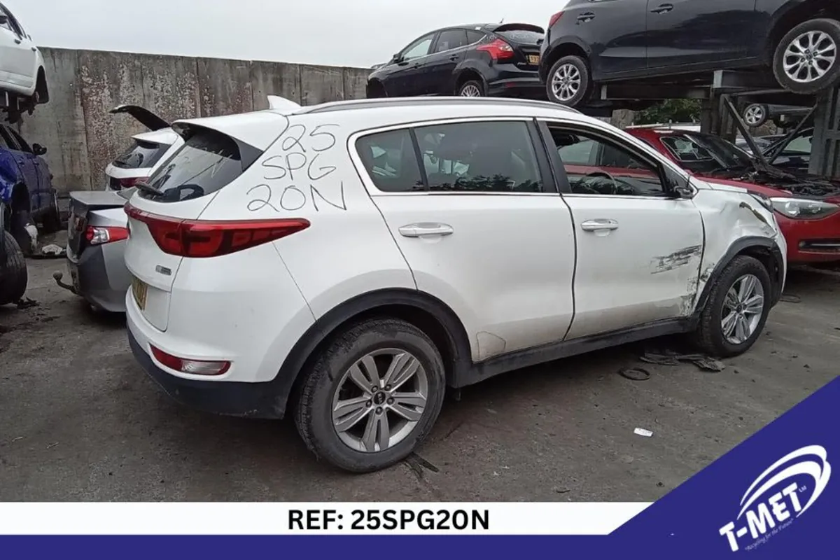 2017 KIA SPORTAGE BREAKING FOR PARTS - Image 1