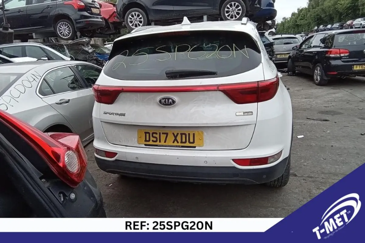2017 KIA SPORTAGE BREAKING FOR PARTS - Image 2