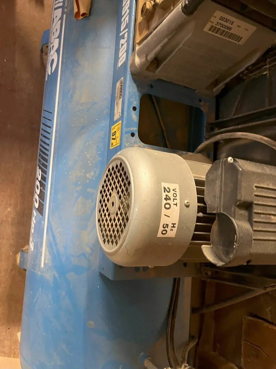 ABAC B3915/200 Compressor - Image 4
