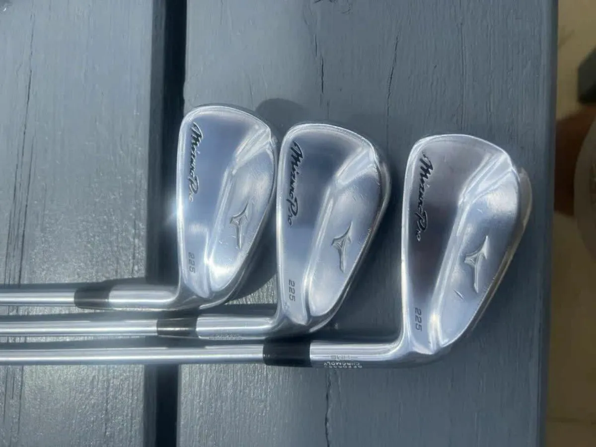 Mizuno Pro 225 Irons 5-PW - Image 2