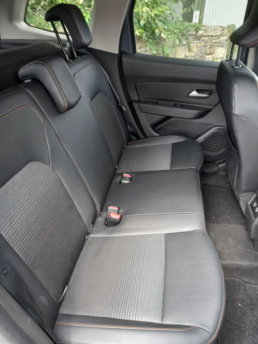 2023 Dacia Duster 1.5 Diesel - Image 3