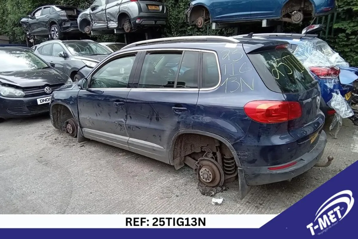 2014 VOLKSWAGEN TIGUAN BREAKING FOR PARTS - Image 4