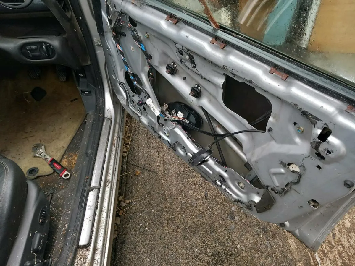 Rover 75 diesel/manual. Spares or repair - Image 3