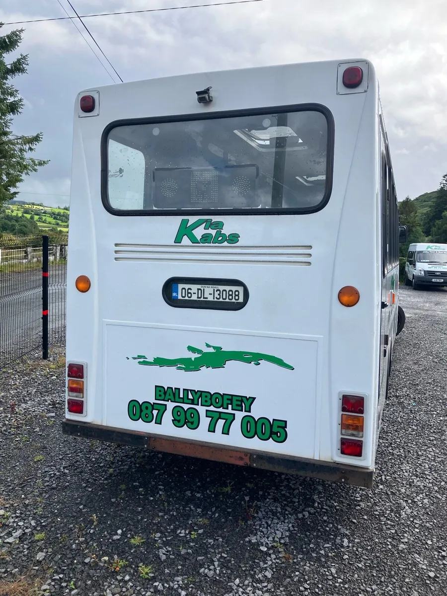 Mercedes Vario 33 Seater Minibus - Image 4