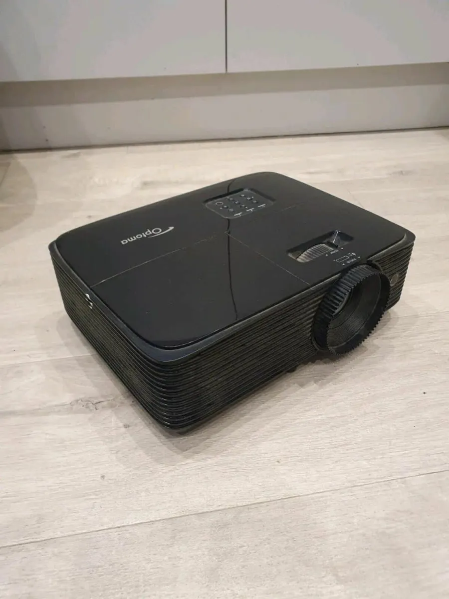 Optima 143X Projector - Image 1