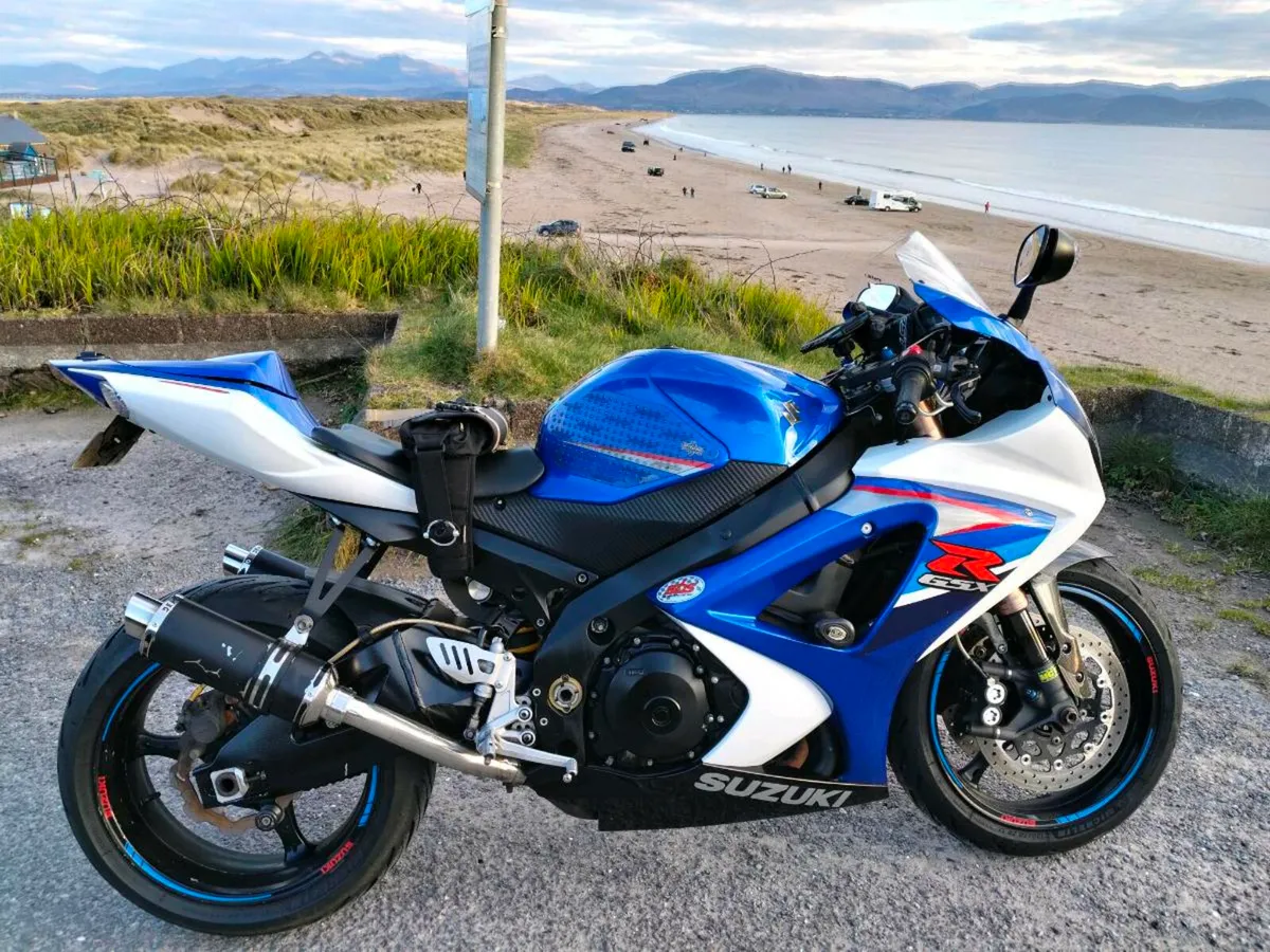 Suzuki gsxr 1000 k7 immaculate 18750 miles - Image 3