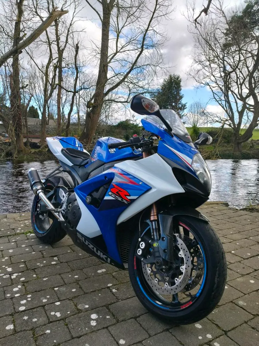 Suzuki gsxr 1000 k7 immaculate 18750 miles - Image 4