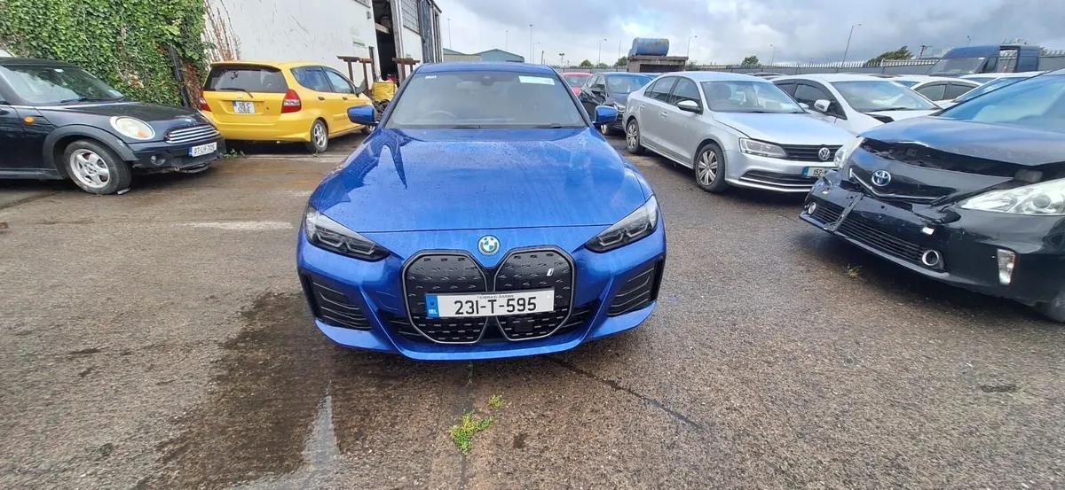 23 i4 MSPORT - Image 1
