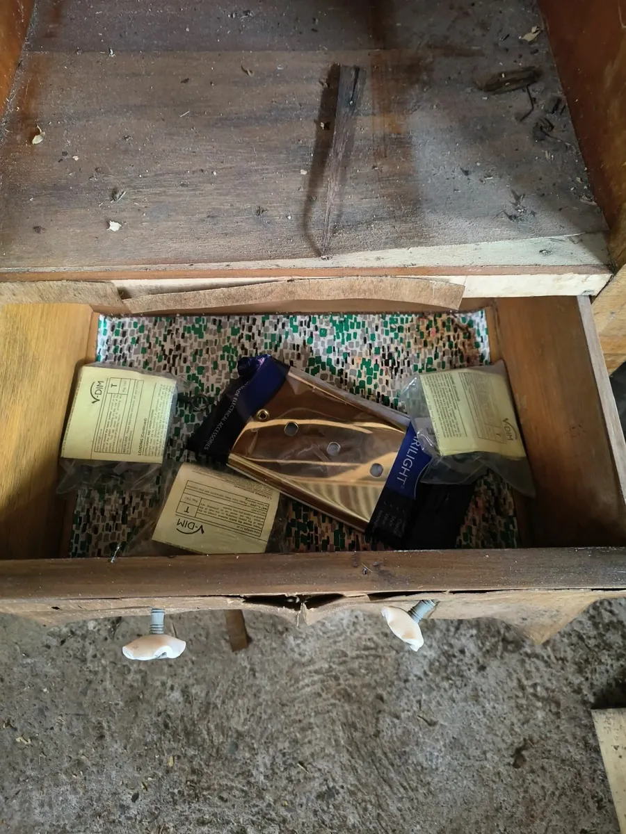 Vintage cabinet - Image 4