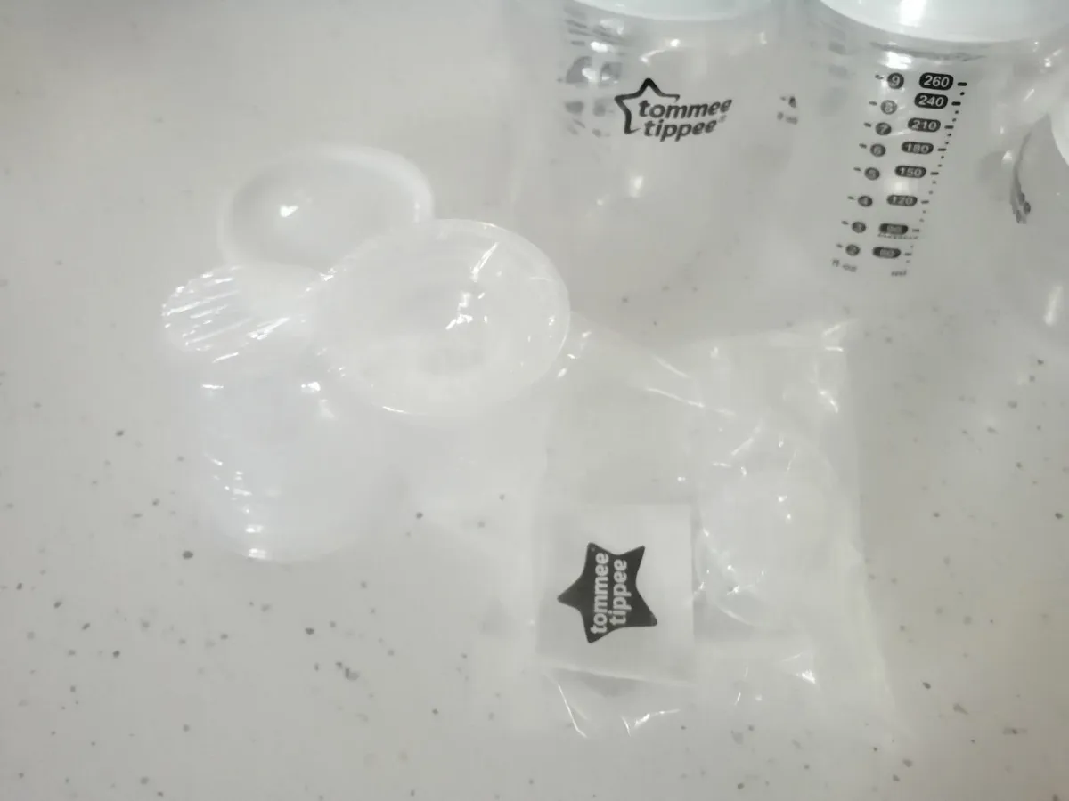 Sterilizer and bottles - Image 2