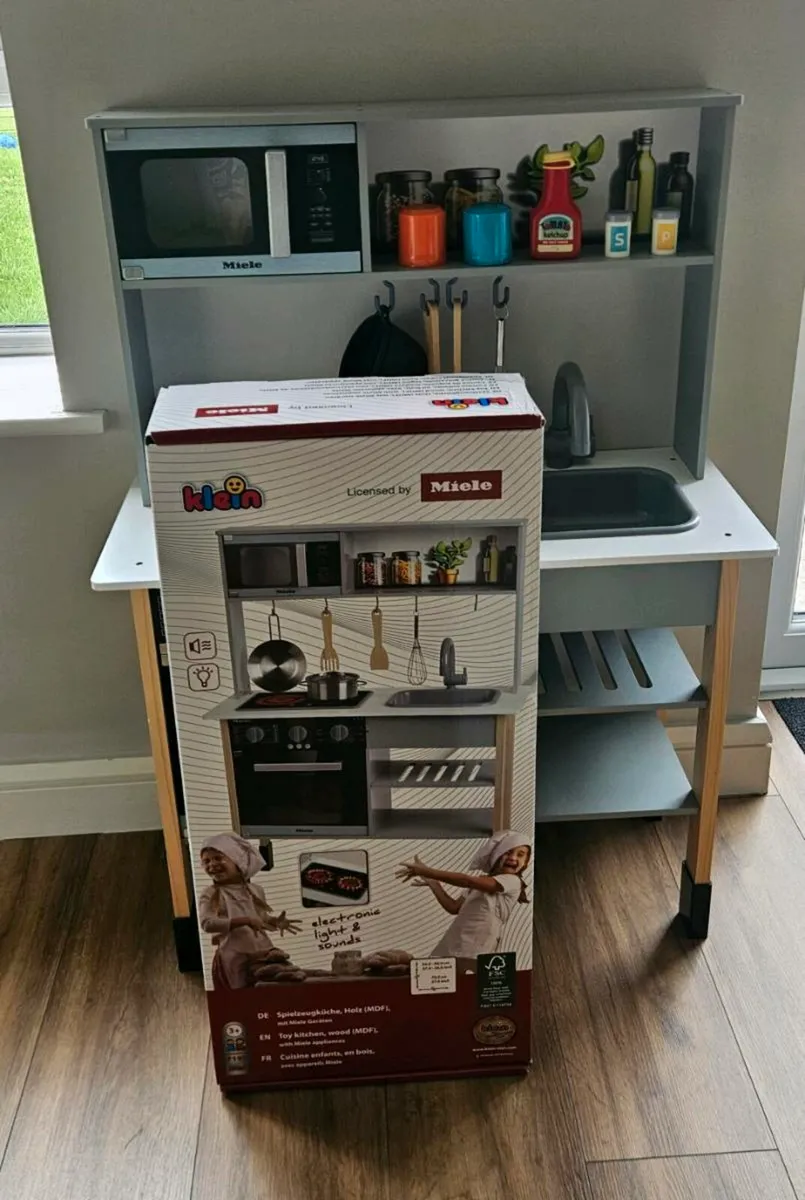 Theo Klein Miele Kitchen - Image 2