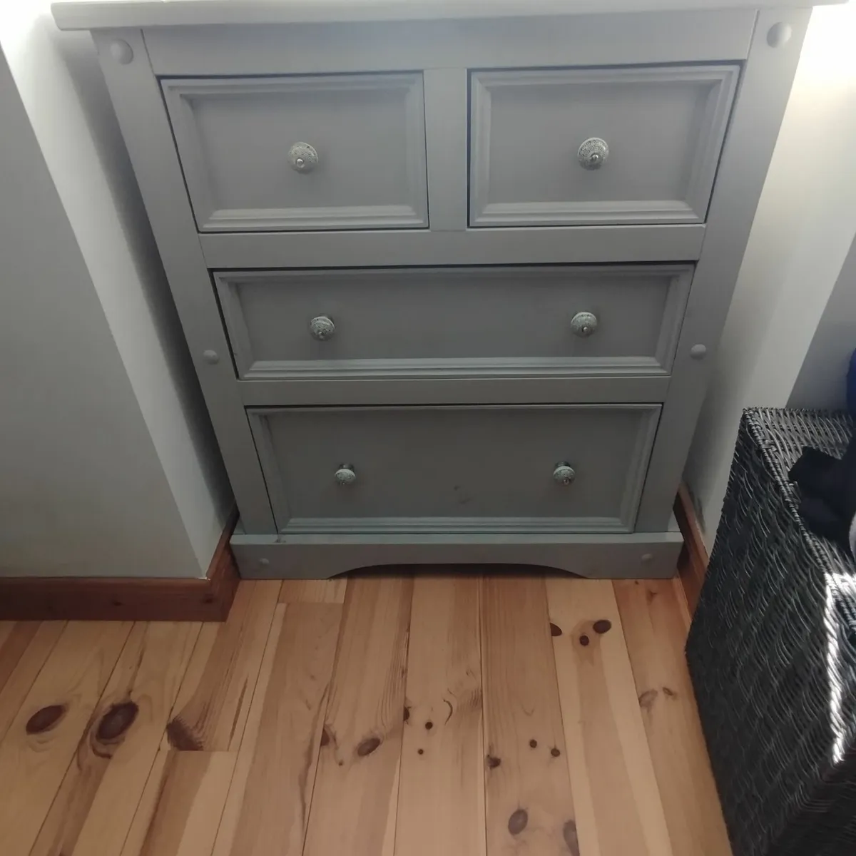 Bedroom furniture - Image 4