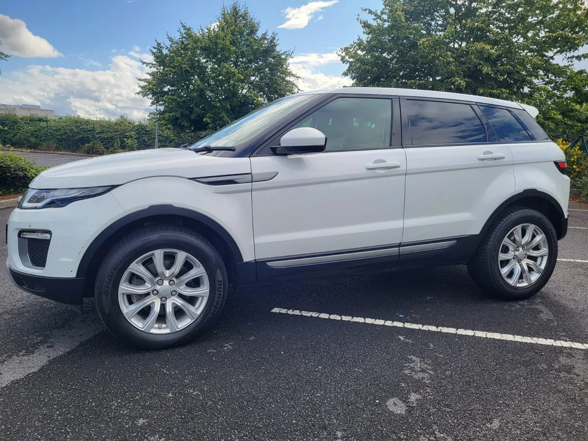 2016 RANGE ROVER EVOQUE 2.0D SE AUTO - Image 2