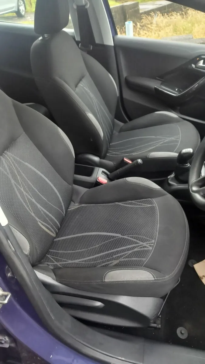 2014 Peugeot 208 Active - Image 2