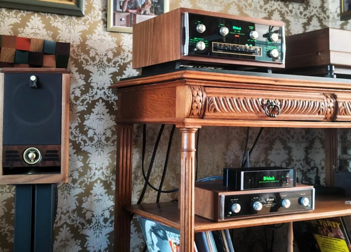 McIntosh MA6100 Integrated Amplifier - Image 4