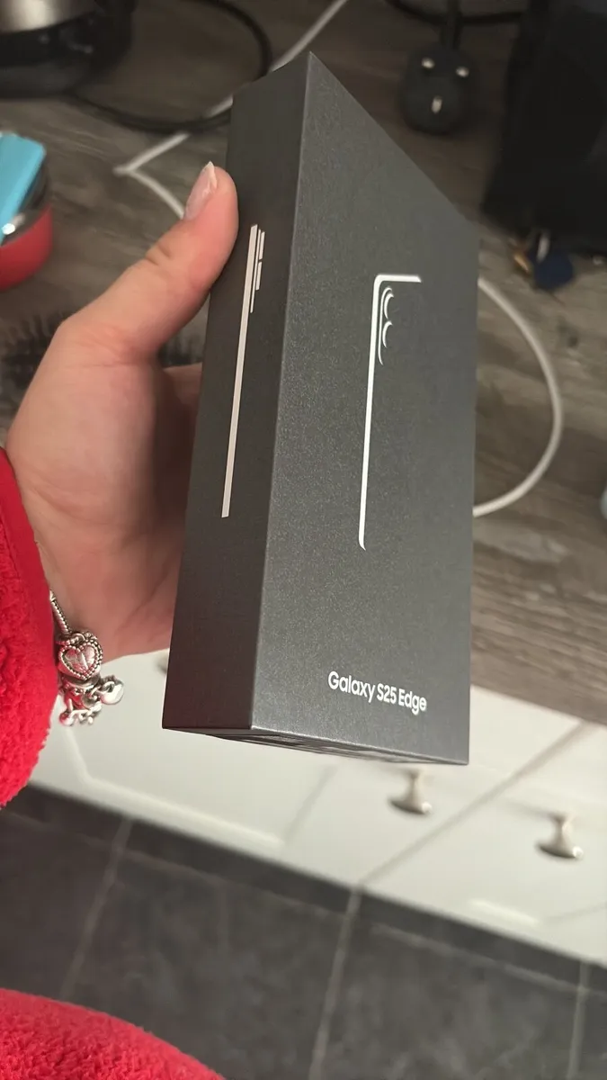 Samsung galaxy s25 edge - Image 2