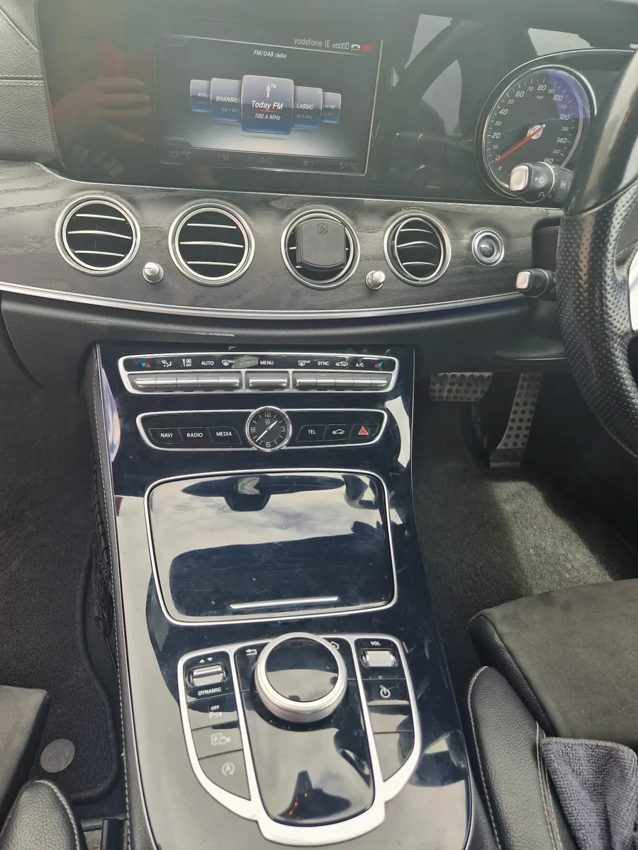 Mercedes-Benz E-Class 2017 - Image 2