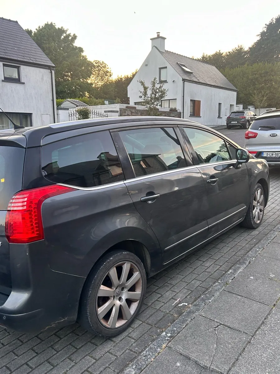 Peugeot 5008 - Image 3
