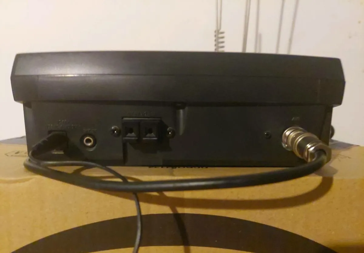 UNIDEN BEARCAT UBC-278CLT PLUS SKYSCAN MOBILE ANTE - Image 3