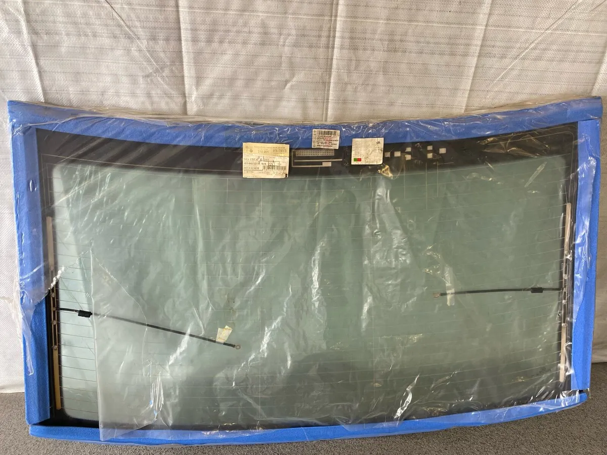 Audi A8 Heated rear screen - Image 1