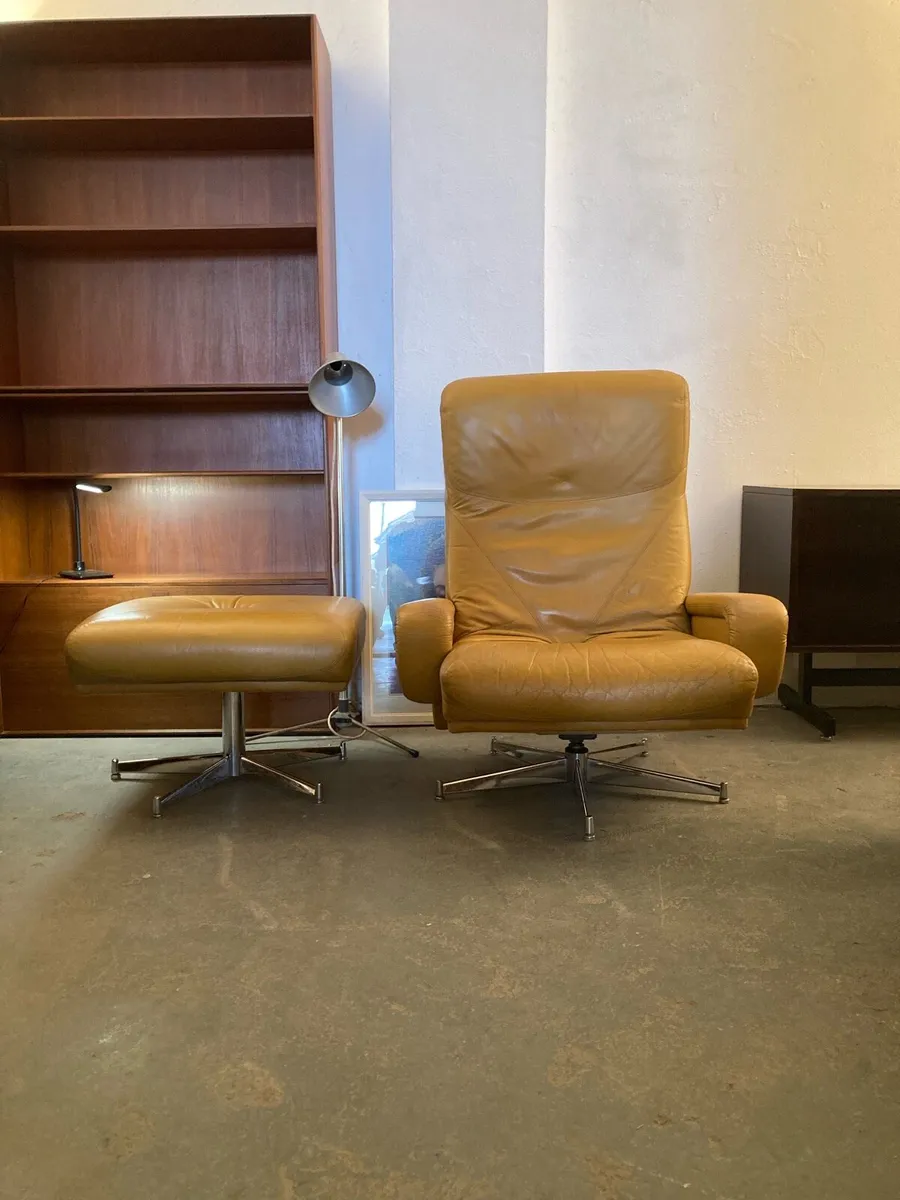 Howard Keith Chair - Warehouse Open Sat 19th July - Image 1