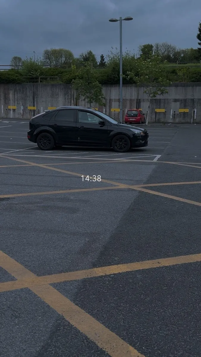 Ford Focus - Image 2