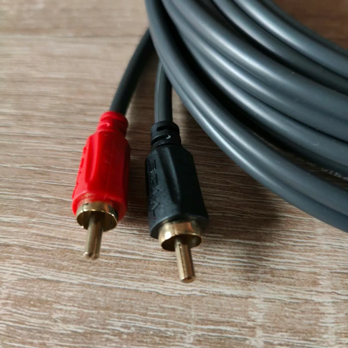 Stereo 2x RCA Male to 2x RCA Male Cable - Image 3
