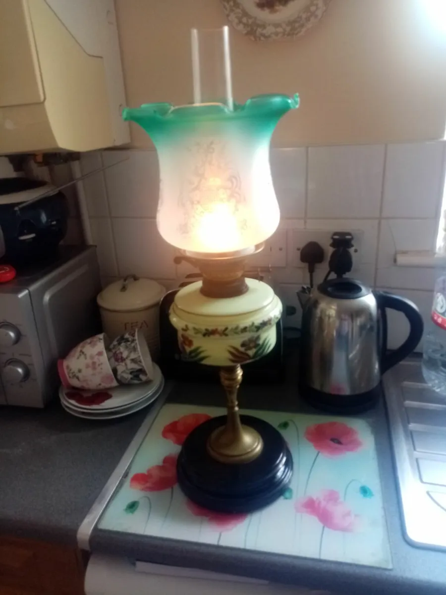 Victorian Oil Lamp - Image 1