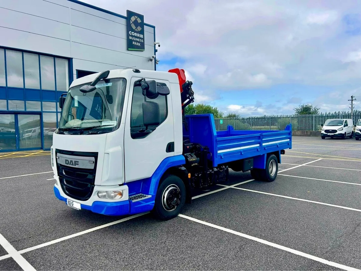 Daf 12 ton tipper and crane - Image 3