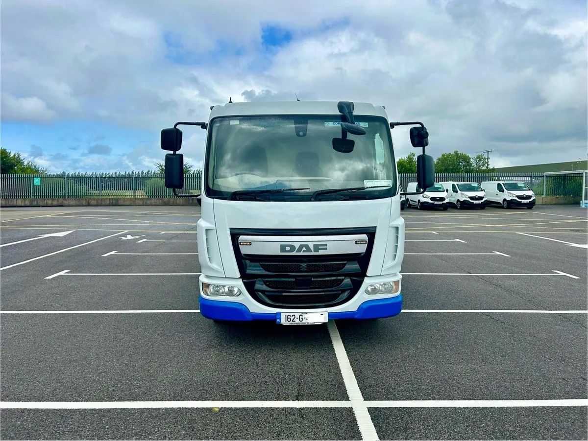 Daf 12 ton tipper and crane - Image 4