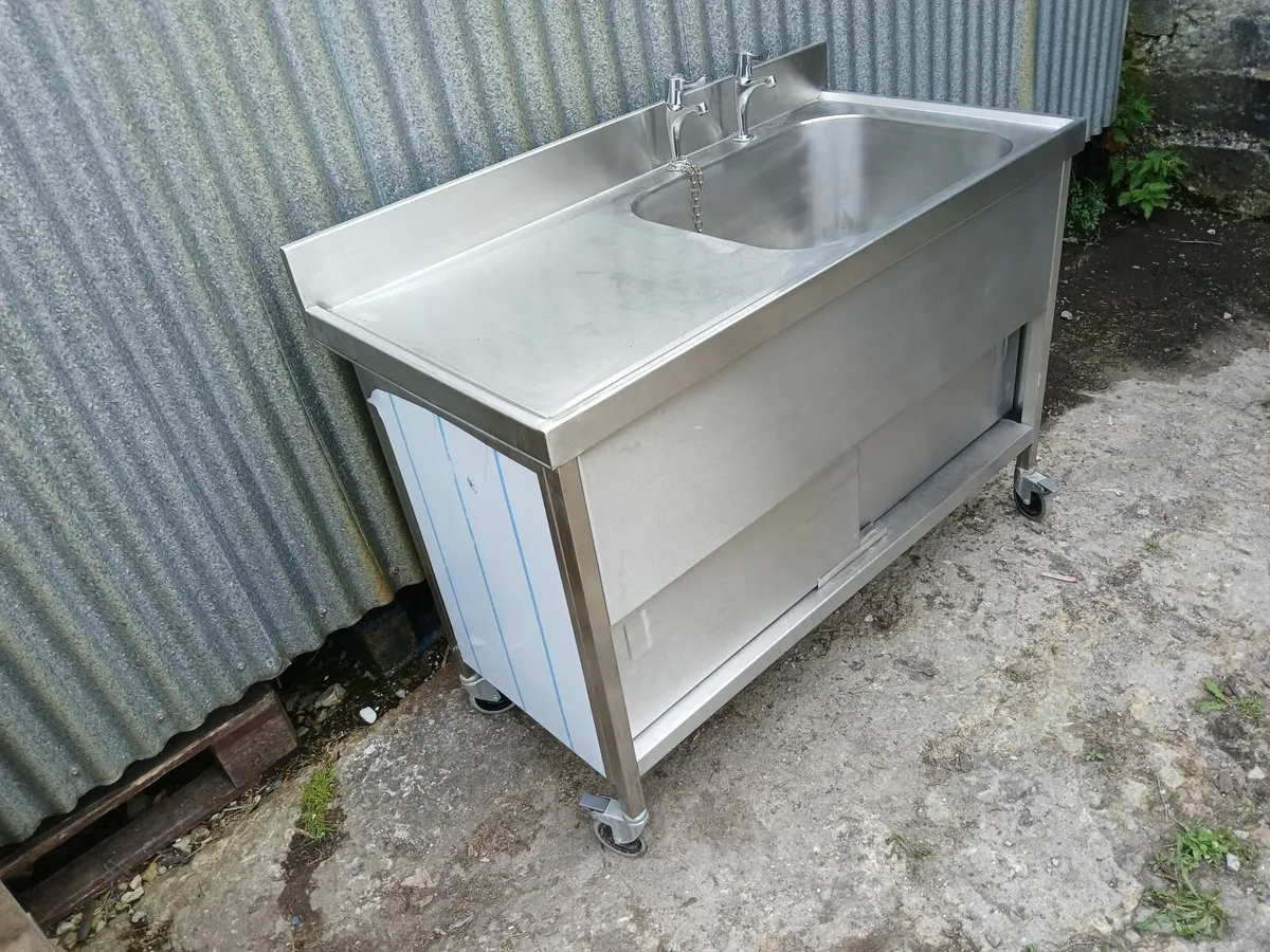 Stainless steel cabbinet sink unit delivered - Image 3