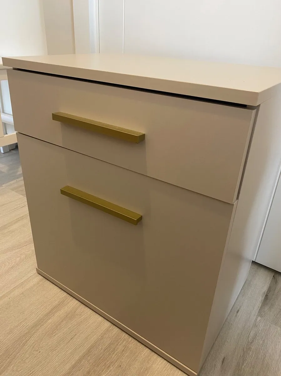 Shoe cabinet/storage - Image 1