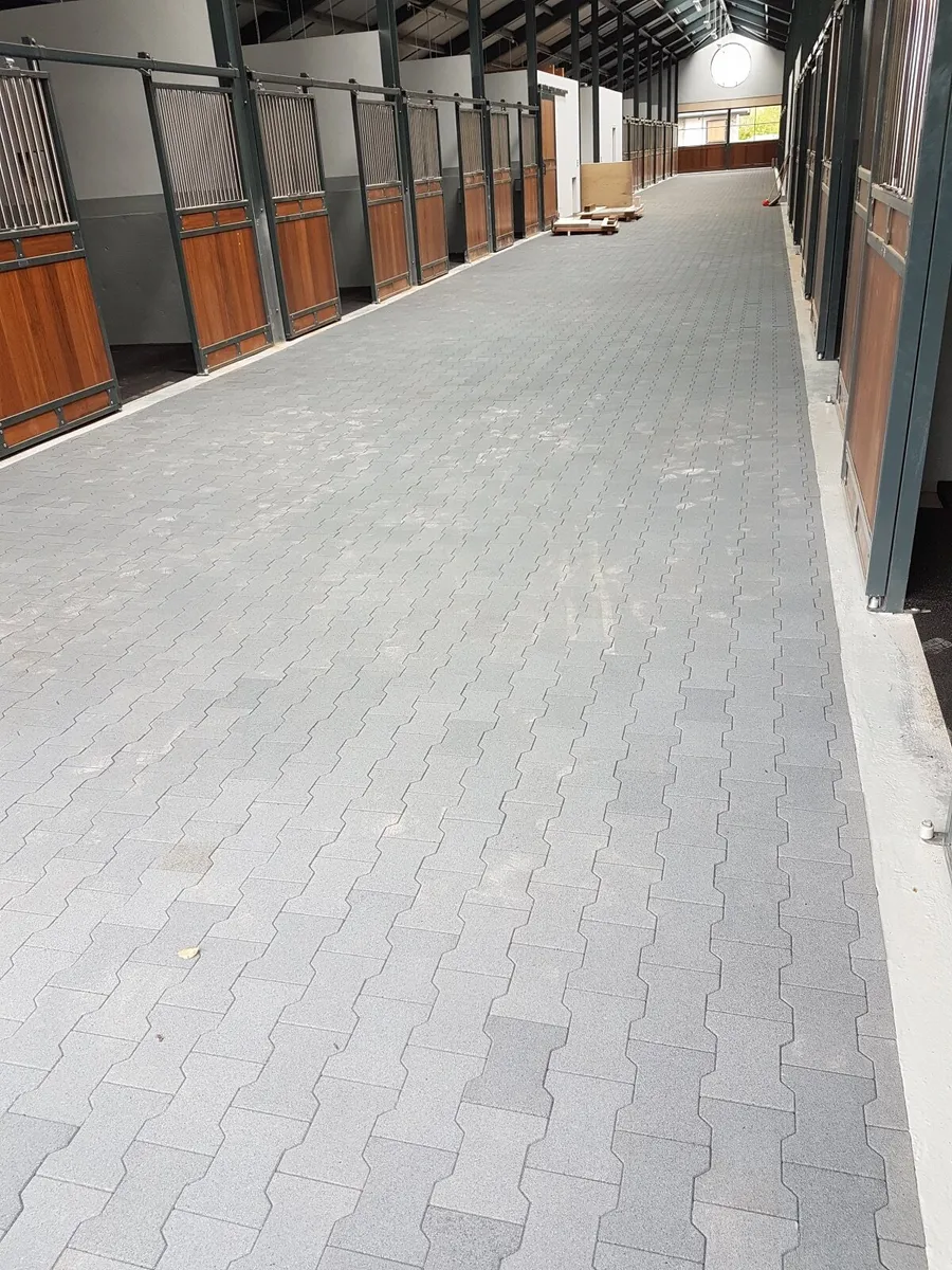 Rubber Bricks - Image 2