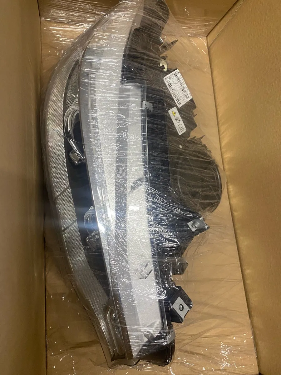 BMW 1 Series F20 RHS Headlight - Image 2
