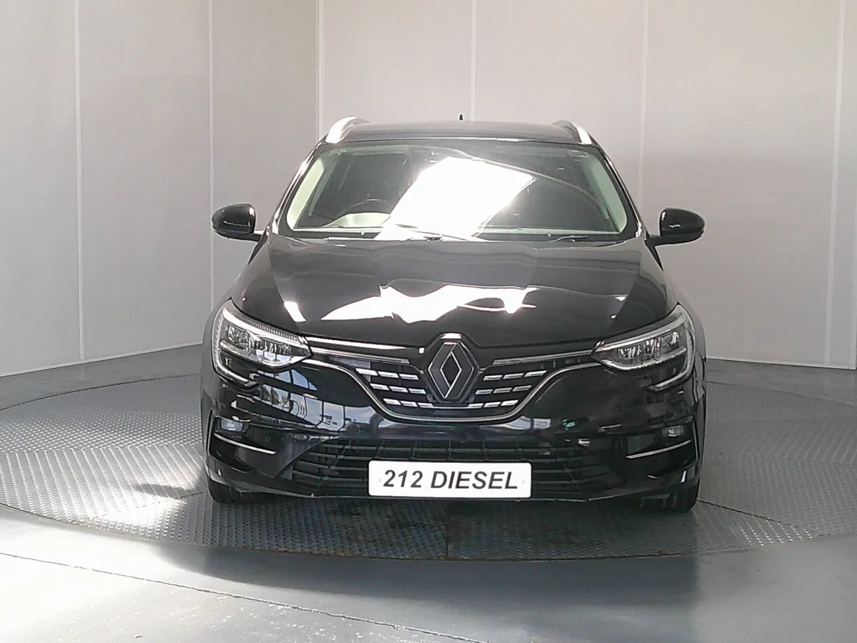 Renault Megane 2021 - Image 2