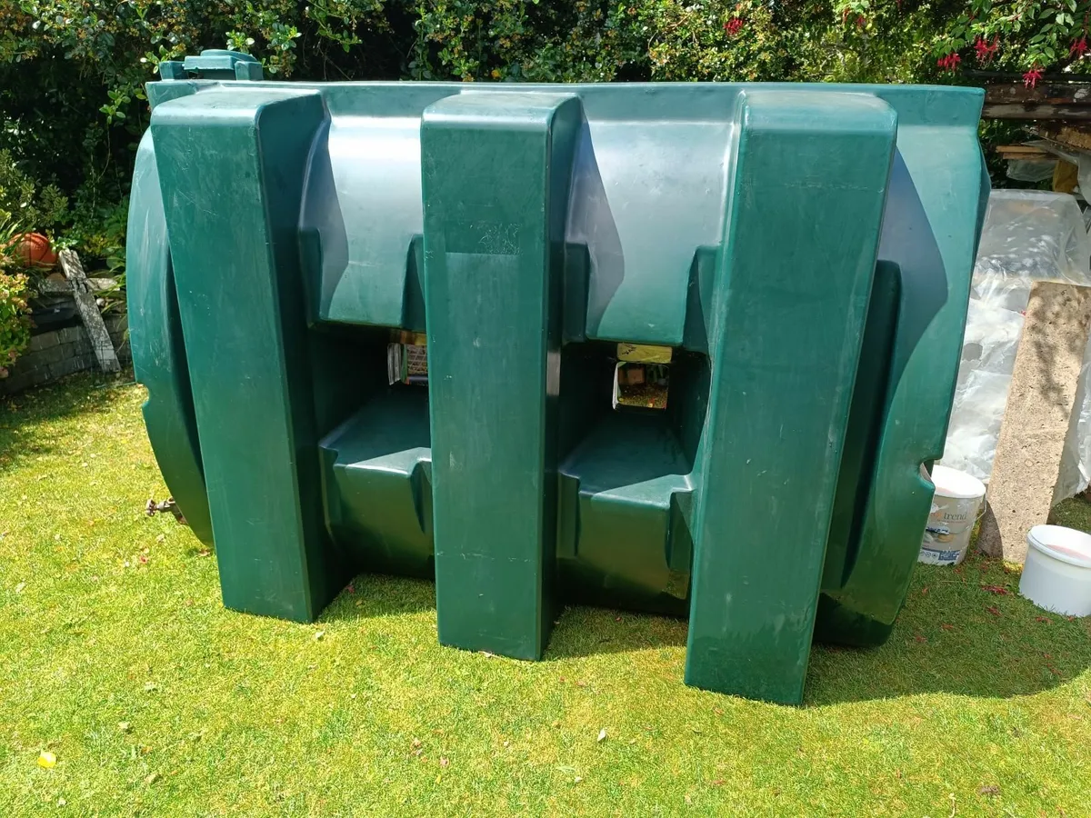 Oil tank 1300 Litre - Image 1