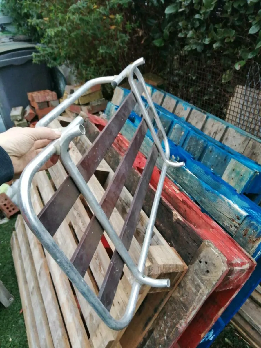 Boot luggage rack - Image 2