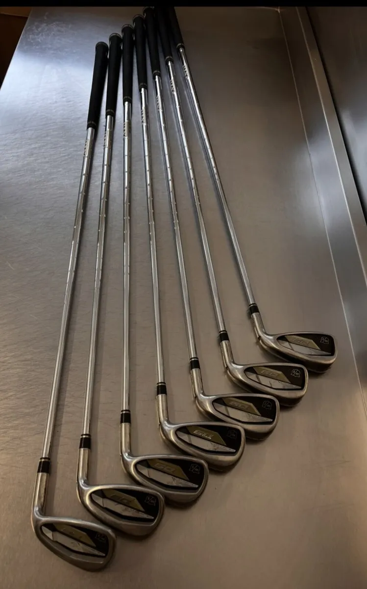 Golf clubs - Image 1