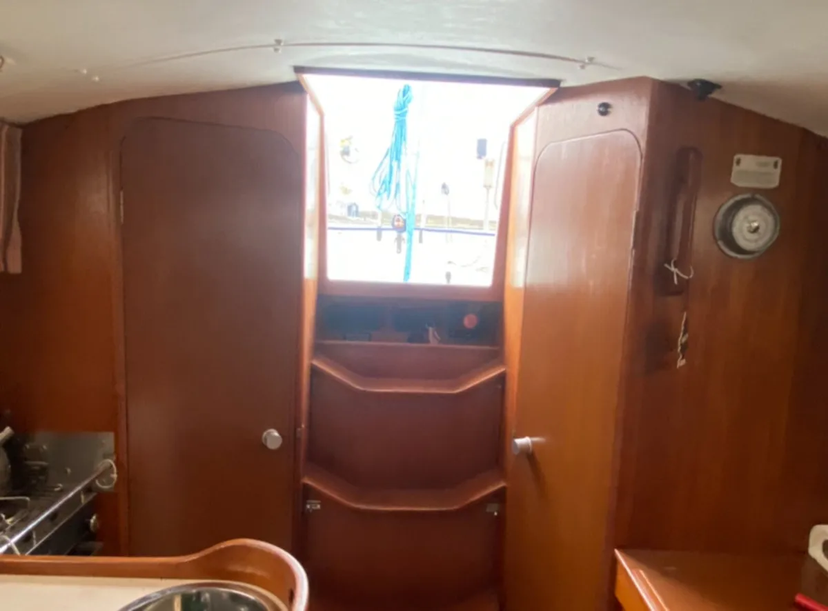 Bilge keel 30ft hunter sailboat boat sail yacht - Image 4