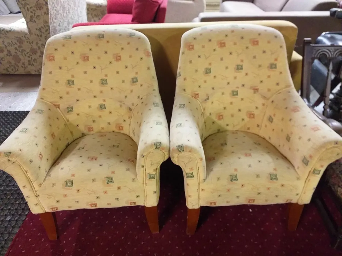 Any armchair €50 - Image 4