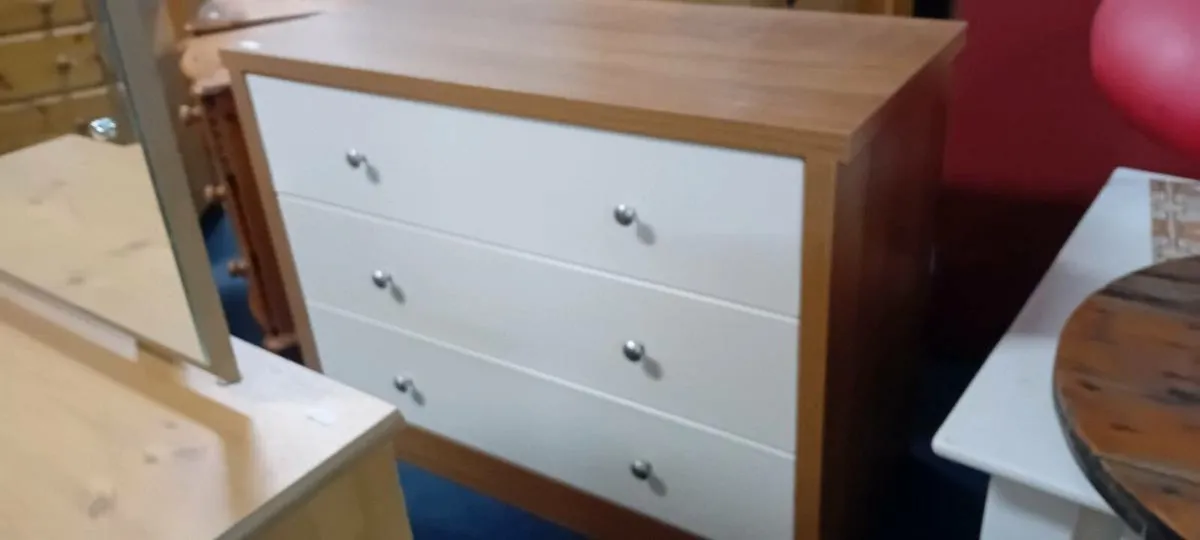 Modern Chest Of Drawers - Image 1