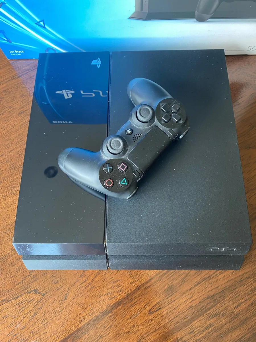 PlayStation 4 Package - Image 2