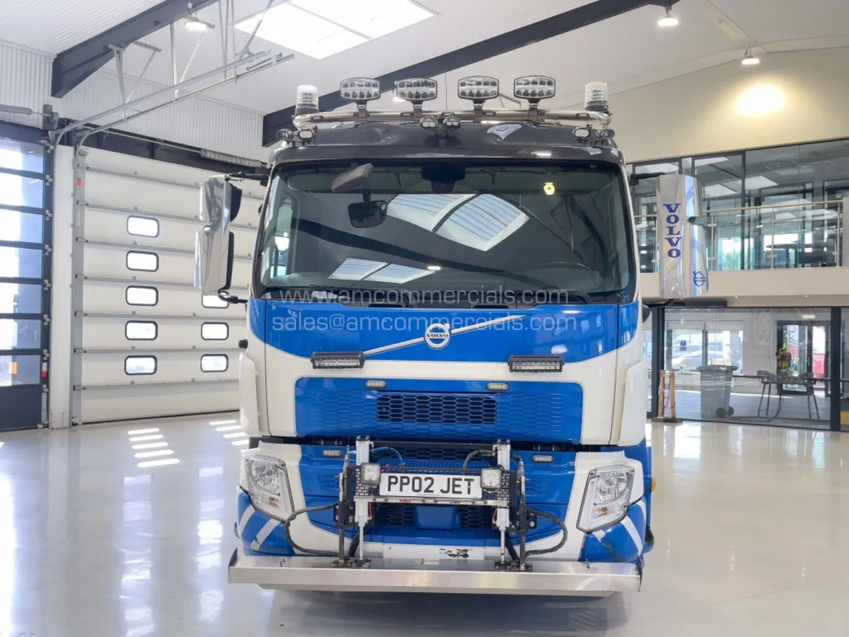 2022 (22) VOLVO FE 280 SWEEPER 4X2 - Image 2