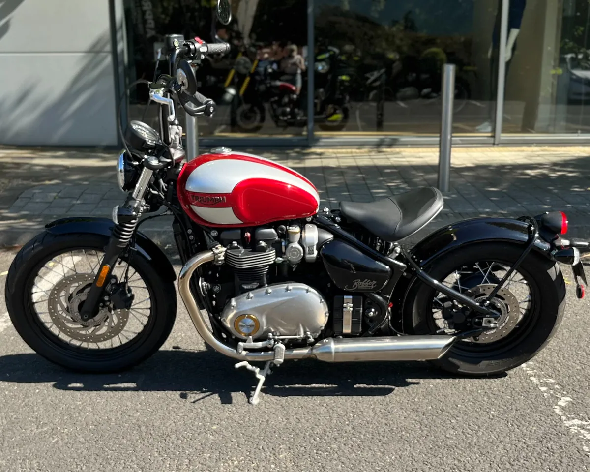 TRIUMPH BONNEVILLE BOBBER - Image 4