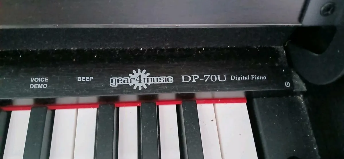 UPRIGHT DIGITAL KEYBOARD - Image 3