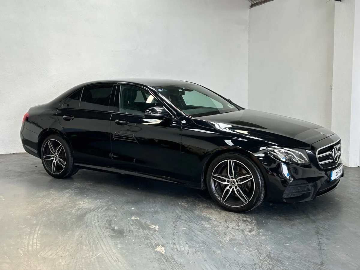 201 MERCEDES E220CDI AUTO =  AMG = NIGHT EDITION = - Image 3