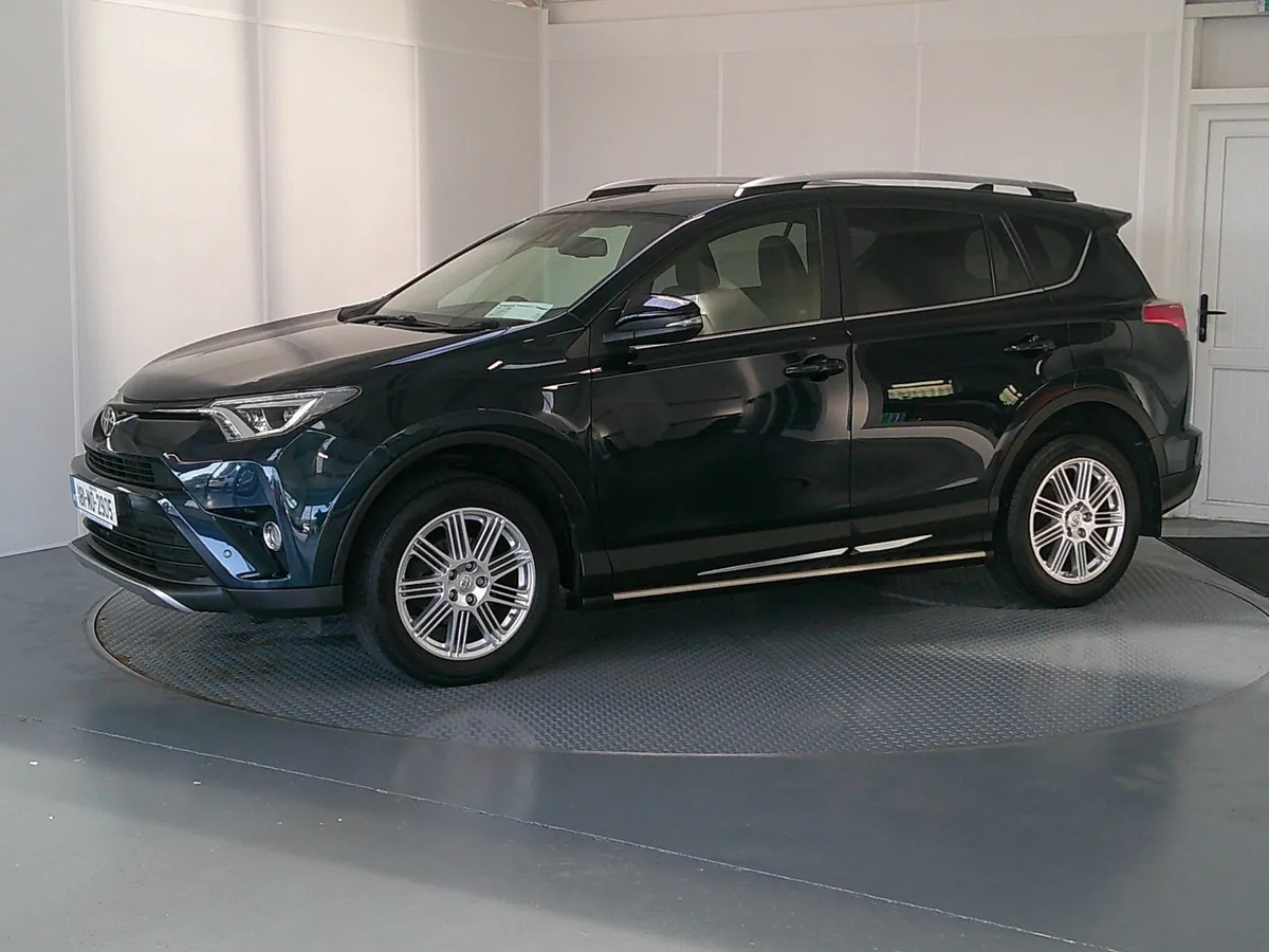 Toyota RAV4 2018 - Image 3